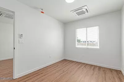 3153 W Sweetwater Avenue #2, Phoenix, AZ 85029 - Photo 9