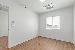 3153 W Sweetwater Ave, Phoenix, AZ 85029 - Photo 9