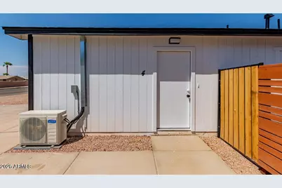 3153 W Sweetwater Avenue #2, Phoenix, AZ 85029 - Photo 11