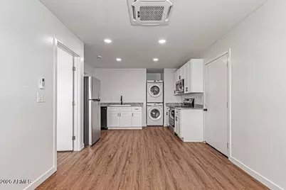 3153 W Sweetwater Avenue #2, Phoenix, AZ 85029 - Photo 5