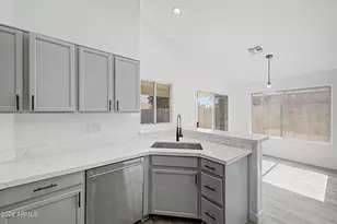 5823 E Hopi Cir, Mesa, AZ 85206 - Photo 19