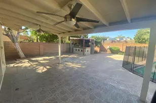 322 E Claremont St, Phoenix, AZ 85012 - Photo 11
