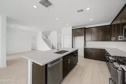 18213 W Pioneer Street, Goodyear, AZ 85338 - Photo 5