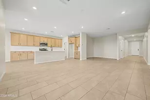 18243 W Pioneer St, Goodyear, AZ 85338 - Photo 11