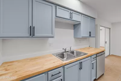 13239 N 99th Drive, Sun City, AZ 85351 - Photo 11