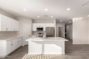 10366 W Bradshaw Dr, Arizona City, AZ 85123 - Photo 11