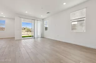 9743 S 12th St, Phoenix, AZ 85042 - Photo 5