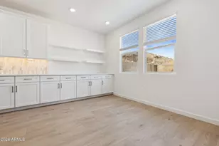 9743 S 12th St, Phoenix, AZ 85042 - Photo 7