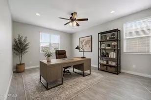 2250 E Citadel Dr, Gilbert, AZ 85298 - Photo 25
