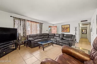 5234 S 44th Place, Phoenix, AZ 85040 - Photo 9