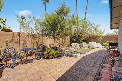 2642 W Juanita Circle, Mesa, AZ 85202 - Photo 27