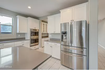 19040 W Becker Lane, Surprise, AZ 85388 - Photo 9