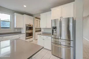 19040 W Becker Ln, Surprise, AZ 85388 - Photo 9