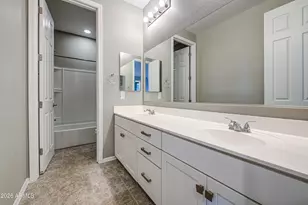 19040 W Becker Ln, Surprise, AZ 85388 - Photo 27
