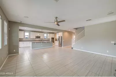 19040 W Becker Lane, Surprise, AZ 85388 - Photo 11