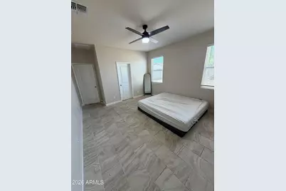 7836 W Riverside Avenue, Phoenix, AZ 85043 - Photo 9