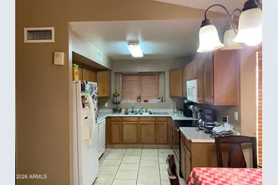 8805 W Vale Drive, Phoenix, AZ 85037 - Photo 9