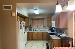 8805 W Vale Dr, Phoenix, AZ 85037 - Photo 9
