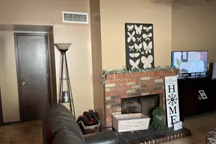 8805 W Vale Dr, Phoenix, AZ 85037 - Photo 3