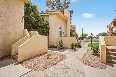 1333 E Morten Avenue #206, Phoenix, AZ 85020 - Photo 3