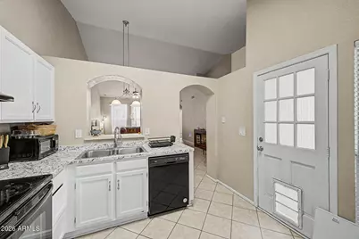 118 N Heritage Drive, Gilbert, AZ 85234 - Photo 13
