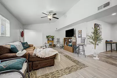 10526 W Devonshire Avenue, Phoenix, AZ 85037 - Photo 5