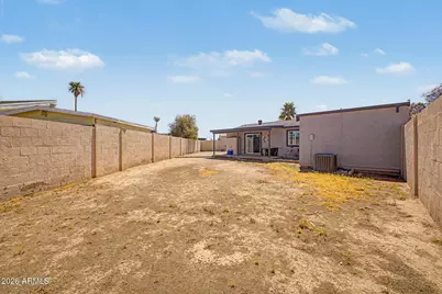 10526 W Devonshire Avenue, Phoenix, AZ 85037 - Photo 25