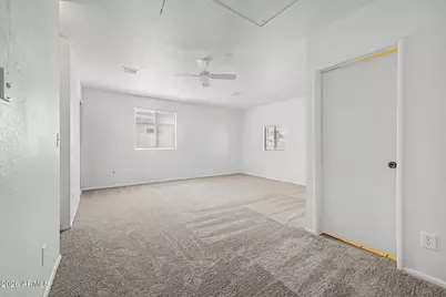 10719 W Vista Avenue, Glendale, AZ 85307 - Photo 15