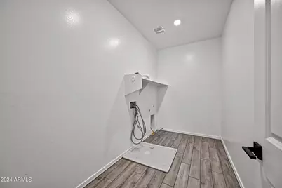 13360 W Briles Road, Peoria, AZ 85383 - Photo 33