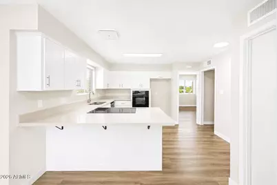 8336 E Monterey Way, Scottsdale, AZ 85251 - Photo 5