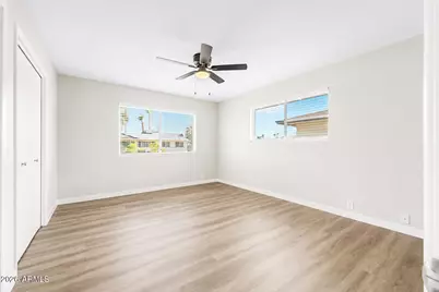 8336 E Monterey Way, Scottsdale, AZ 85251 - Photo 11