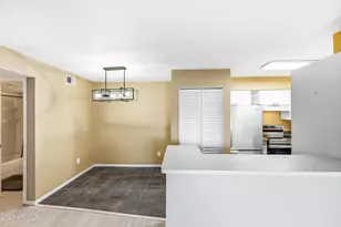 533 W Guadalupe Rd, Mesa, AZ 85210 - Photo 7