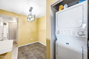533 W Guadalupe Rd, Mesa, AZ 85210 - Photo 13