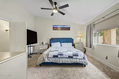 4740 E Villa Maria Drive, Phoenix, AZ 85032 - Photo 9