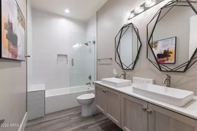2252 E South Mountain Avenue, Phoenix, AZ 85042 - Photo 31