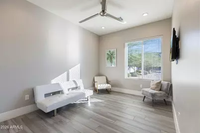 2252 E South Mountain Avenue, Phoenix, AZ 85042 - Photo 33