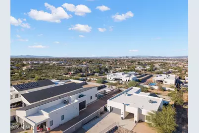 2252 E South Mountain Avenue, Phoenix, AZ 85042 - Photo 49