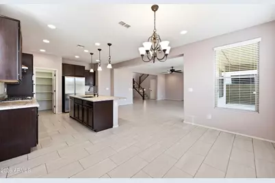 9559 W Fallen Leaf Lane, Peoria, AZ 85383 - Photo 13