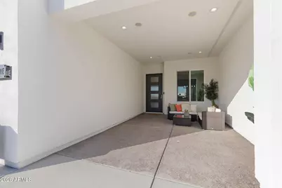 2252 E South Mountain Avenue, Phoenix, AZ 85042 - Photo 3