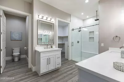 2252 E South Mountain Avenue, Phoenix, AZ 85042 - Photo 23