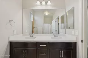 2269 S Osborn Ln, Gilbert, AZ 85295 - Photo 21