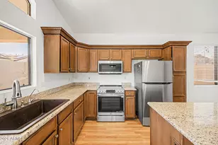 2103 E Wahalla Ln, Phoenix, AZ 85024 - Photo 15
