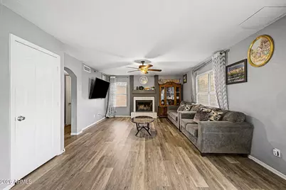 5758 W Brown Street, Glendale, AZ 85302 - Photo 11