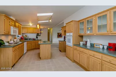 6674 W Camino San Xavier --, Glendale, AZ 85308 - Photo 27