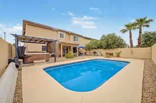 1071 S Honeysuckle Ln, Gilbert, AZ 85296 - Photo 1