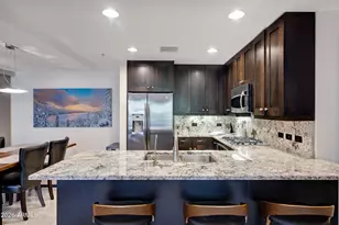 7127 E Rancho Vista Dr, Scottsdale, AZ 85251 - Photo 7