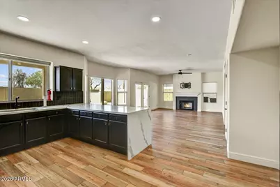 3845 E Windsong Drive, Phoenix, AZ 85048 - Photo 7