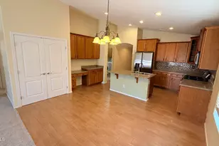 19546 N Krupps Ct, Maricopa, AZ 85138 - Photo 13