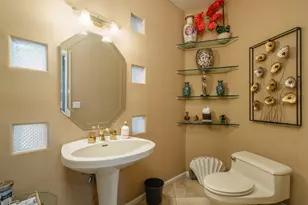 2329 E Hatcher Rd, Phoenix, AZ 85028 - Photo 15