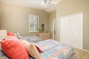 2329 E Hatcher Rd, Phoenix, AZ 85028 - Photo 25